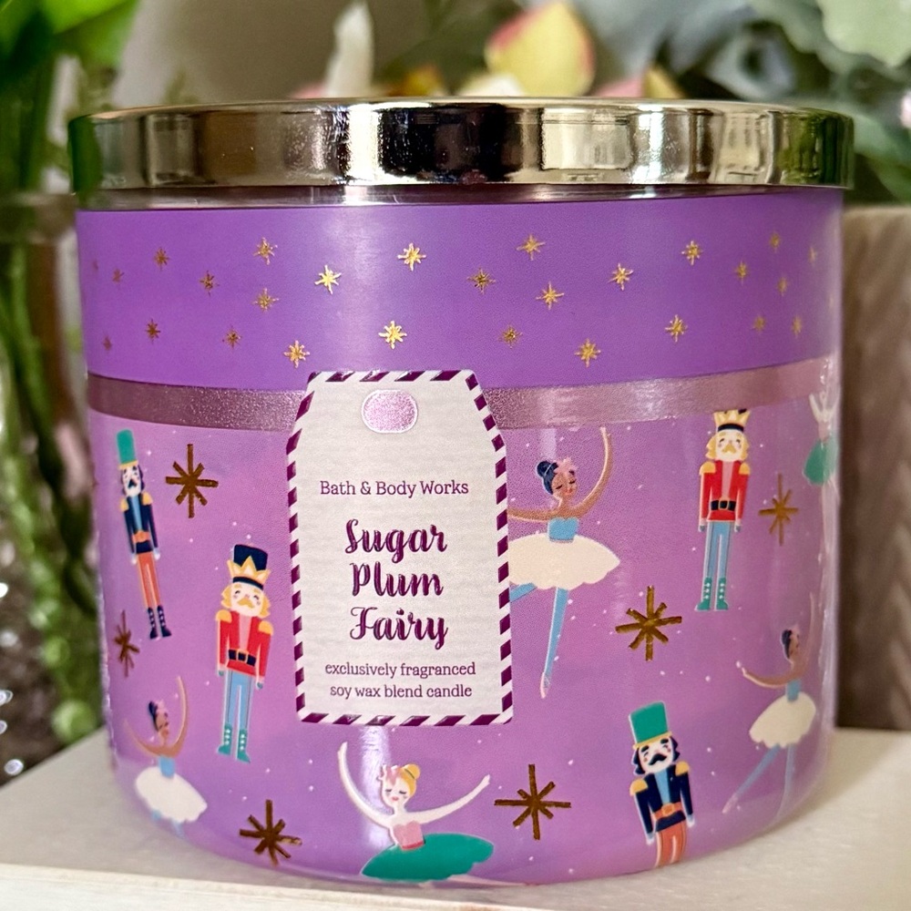 🆕🧚🏻‍♂️ BATH & BODY WORKS “SUGAR PLUM FAIRY” 3-WICK CANDLE. NEW. SOY WAX BLEND.